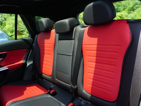 Used 2024 Mercedes-Benz GLC 43 AMG 4MATIC image 22