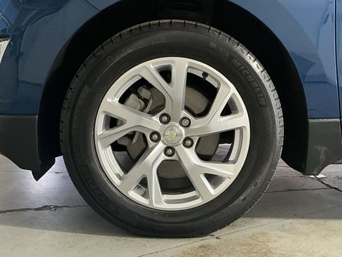 Used 2020 Chevrolet Equinox LT FWD image 13