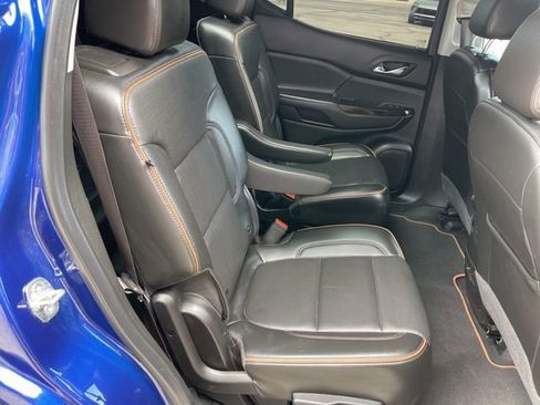 Used 2023 GMC Acadia AT4 w/ Technology Package AWD/4WD image 19