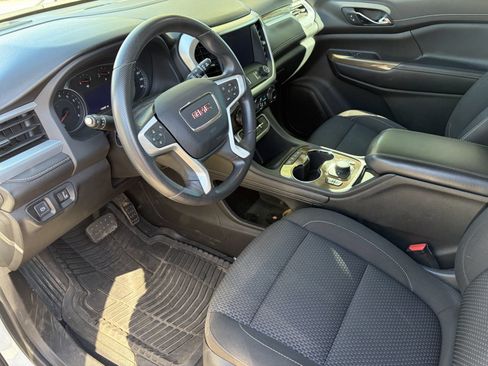 Used 2021 GMC Acadia SLE w/ Driver Convenience Package FWD image 10