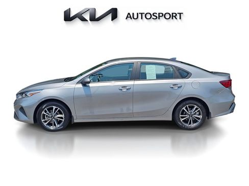 Certified 2024 Kia Forte LXS FWD image 13