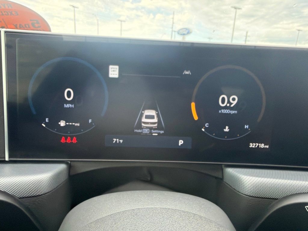 Used 2025 Hyundai Sonata SEL FWD image 28