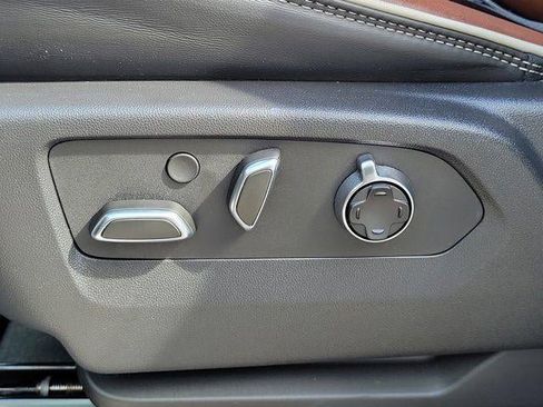 Used 2024 GMC Sierra 3500 Denali Ultimate image 14