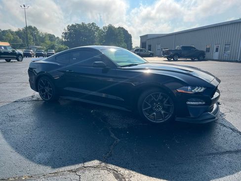 Used 2019 Ford Mustang GT Premium w/ Performance Package - Level 2 RWD image 2