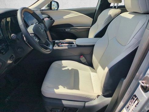 Used 2026 Lexus RX 350 Premium Plus w/ Accessory Package (Z1) image 16