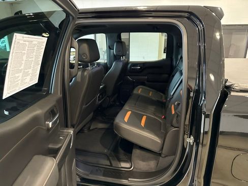 Used 2022 GMC Sierra 1500 AT4 w/ AT4 Premium Package AWD/4WD image 18