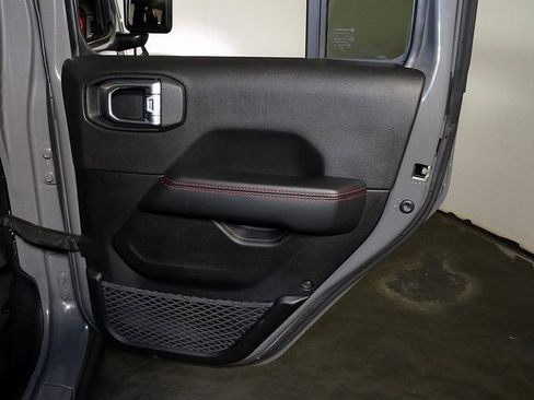 Used 2021 Jeep Wrangler Unlimited Rubicon image 31