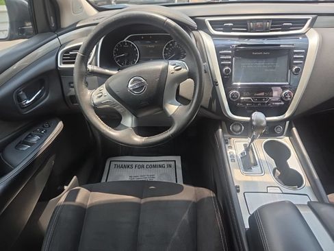 Used 2017 Nissan Murano SV w/ Premium Package AWD/4WD image 28