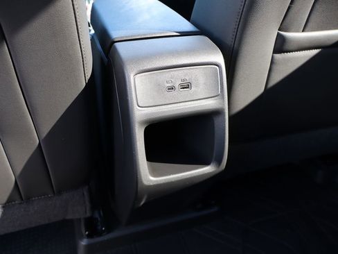 New 2026 Chevrolet Trax RS w/ Sunroof Package image 35