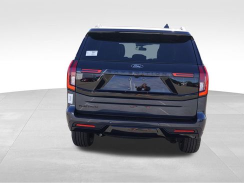 New 2026 Ford Expedition Platinum w/ Stealth Appearance Package AWD/4WD image 4