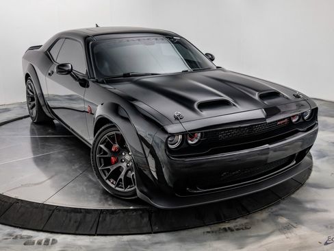 Used 2022 Dodge Challenger SRT Hellcat RWD image 30