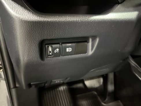 Used 2024 Toyota RAV4 LE AWD/4WD image 15