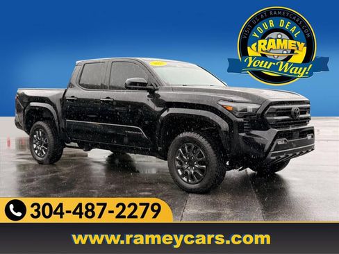 Used 2025 Toyota Tacoma SR5 AWD/4WD image 1