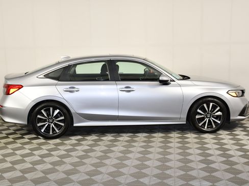 Certified 2023 Honda Civic EX image 4