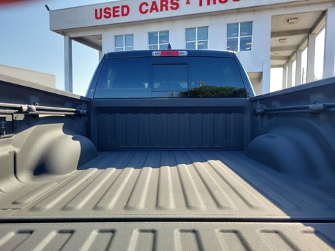 Used 2025 RAM 1500 Big Horn AWD/4WD image 7