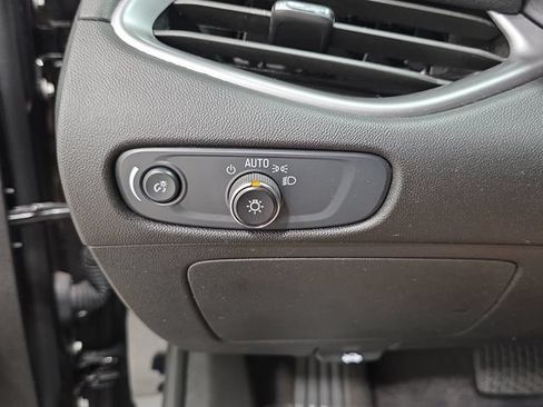 Used 2025 Chevrolet Malibu LT FWD image 26