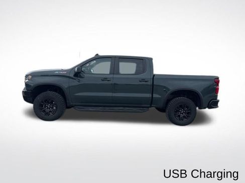 Used 2025 Chevrolet Silverado 1500 ZR2 image 4