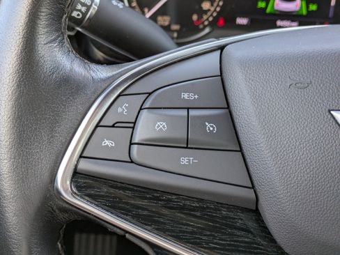 Certified 2023 Cadillac XT5 Premium Luxury w/ LPO, Floor Liner Package image 23