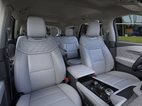 New 2026 Ford Explorer Platinum w/ LUX Leather Package AWD/4WD image 10