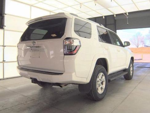 Used 2024 Toyota 4Runner SR5 Premium image 5