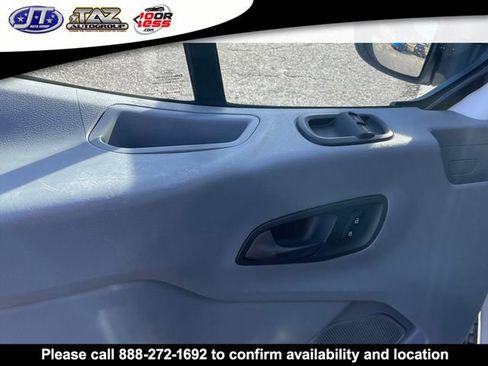 Used 2017 Ford Transit 150 XL image 11
