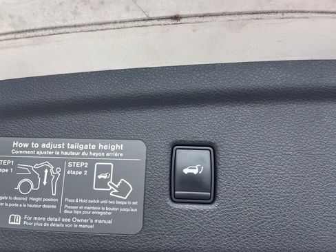 Used 2019 INFINITI QX50 Luxe w/ Protection Package FWD image 22