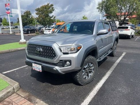 Used 2019 Toyota Tacoma TRD Off-Road image 6