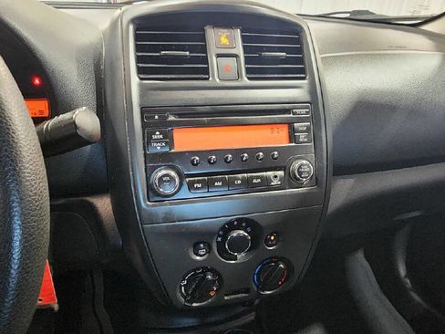 Used 2016 Nissan Versa S FWD image 13