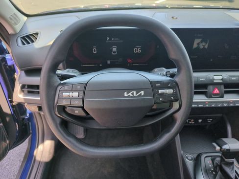 Used 2025 Kia K4 FWD image 23
