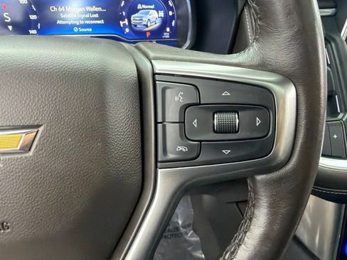 Used 2022 Chevrolet Suburban LT w/ LT Signature Package AWD/4WD image 14