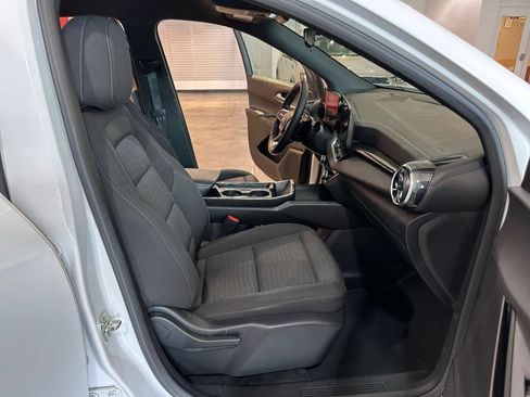 Used 2025 Chevrolet Equinox LT FWD image 36