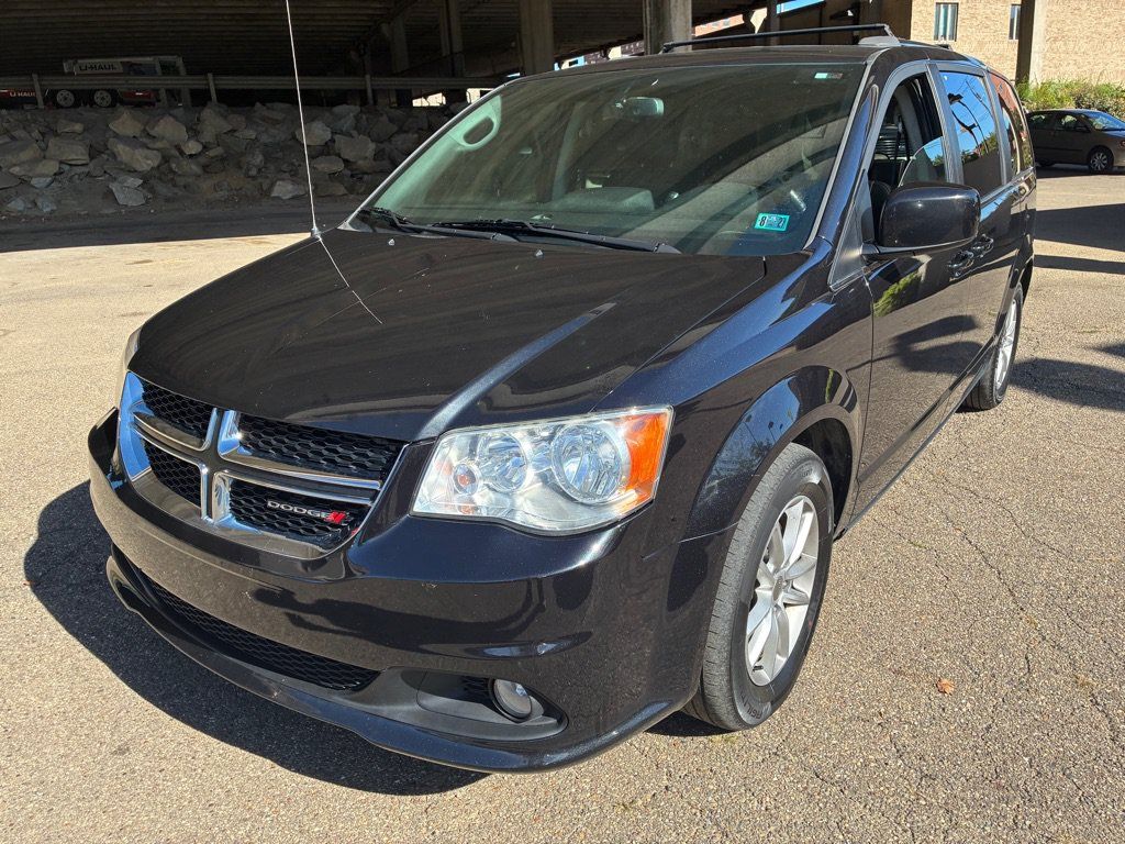 Used 2018 Dodge Grand Caravan SXT FWD image 1