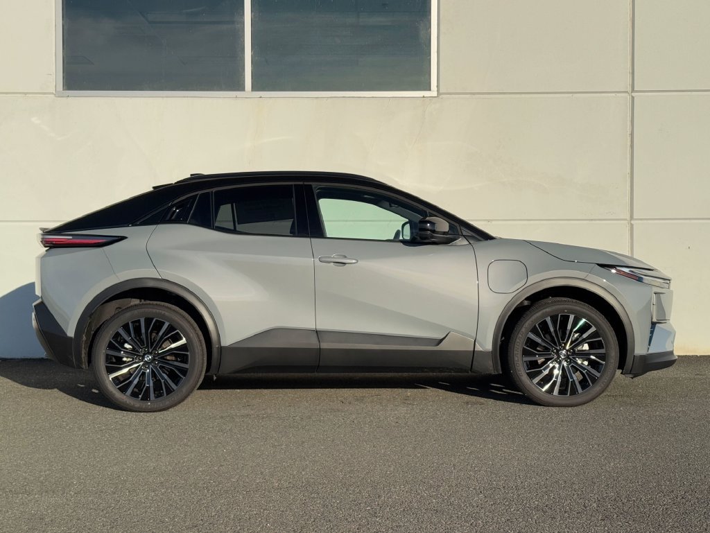 Certified 2026 Toyota C-HR AWD/4WD image 8