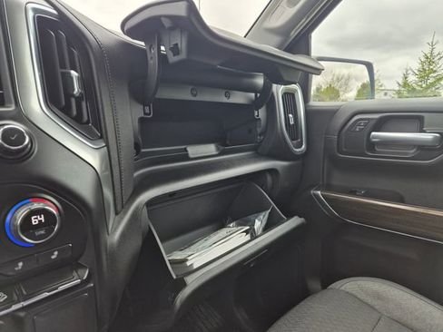 Used 2020 Chevrolet Silverado 1500 RST AWD/4WD image 38