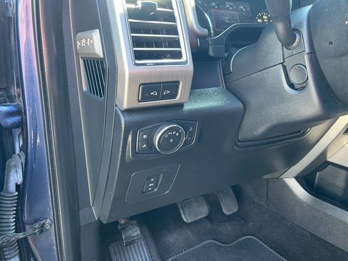 Used 2016 Ford F150 Platinum w/ Equipment Group 701A Luxury AWD/4WD image 21