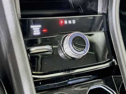Used 2023 Jeep Grand Cherokee Limited AWD/4WD image 17