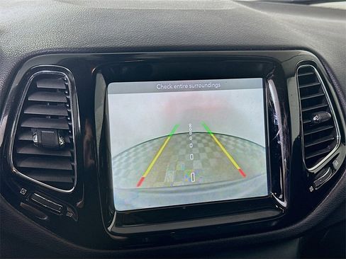 Used 2020 Jeep Compass Limited image 23