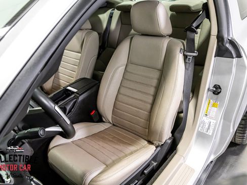 Used 2011 Ford Mustang GT Premium image 69