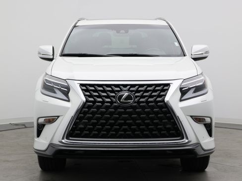 Used 2022 Lexus GX 460 Premium w/ Accessory Package AWD/4WD image 2
