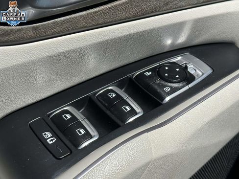 Used 2023 Kia Sorento S w/ Panoramic Sunroof Package AWD/4WD image 17