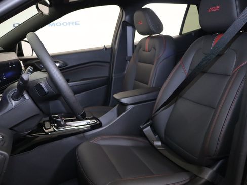 New 2026 Chevrolet Trax RS w/ Sunroof Package FWD image 23