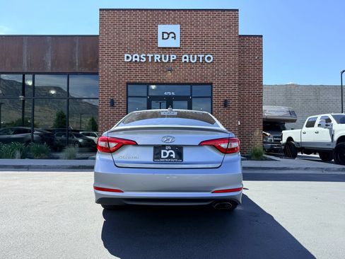 Used 2017 Hyundai Sonata SE FWD image 7