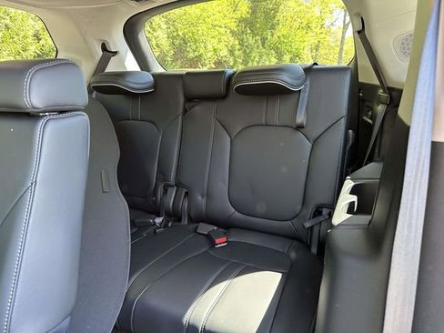 Certified 2025 Honda Pilot Elite image 11