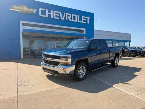 Used 2018 Chevrolet Silverado 1500 LT w/ All Star Edition AWD/4WD image 1