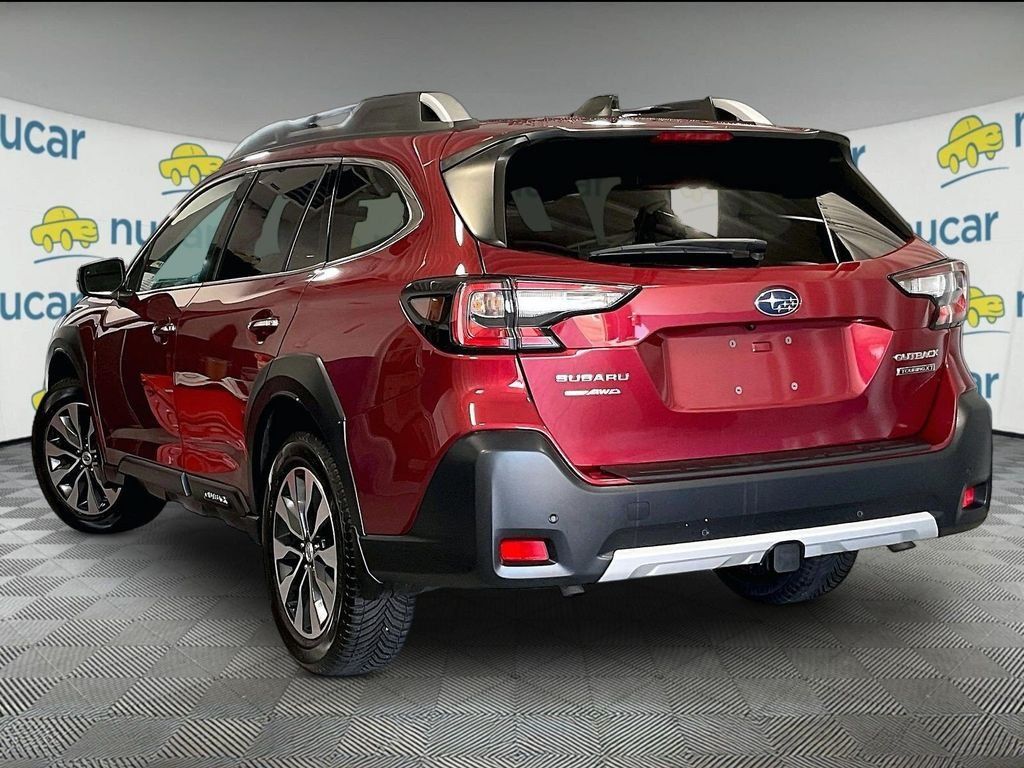 Used 2023 Subaru Outback Touring XT AWD/4WD image 4