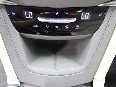 Used 2023 Cadillac XT5 Premium Luxury AWD/4WD image 33