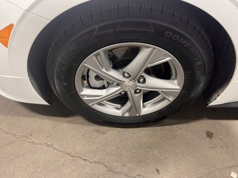 Used 2023 Hyundai Sonata SE w/ Cargo Package image 29