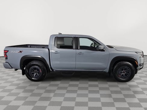 Used 2025 Nissan Frontier Pro-X RWD image 9