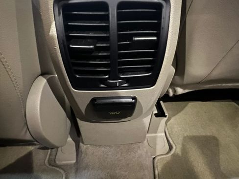 Used 2014 Ford Escape Titanium w/ Equipment Group 401A FWD image 23