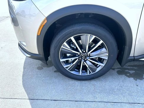 New 2026 INFINITI QX60 Luxe w/ Cargo Package AWD/4WD image 24